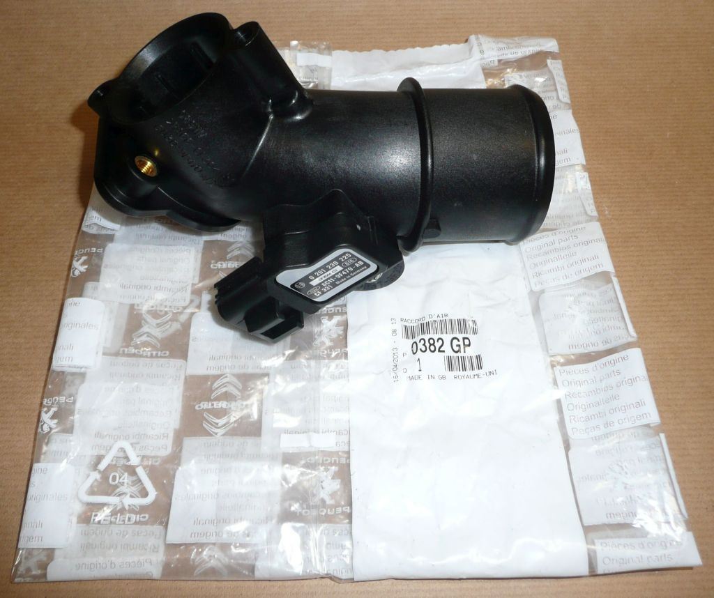 Durite d’air d’origine PSA — Boxer / 2.2HDi — 0382GP — photographie de la pièce