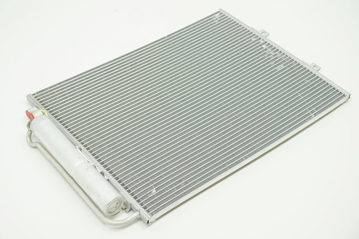Pièce d'origine Condenseur de climatisation neuf pour Renault Twingo II 8660003445
