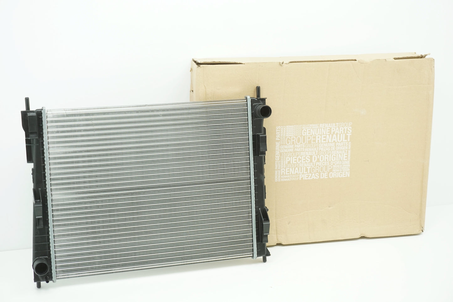 Pièce d'origine Radiateur moteur neuf pour Renault Twingo II 8200448553