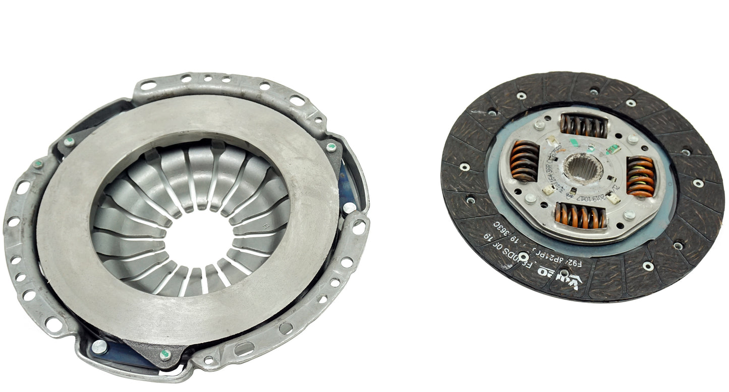 Kit d’embrayage sandero logan 2 302050831r 1.0 sce