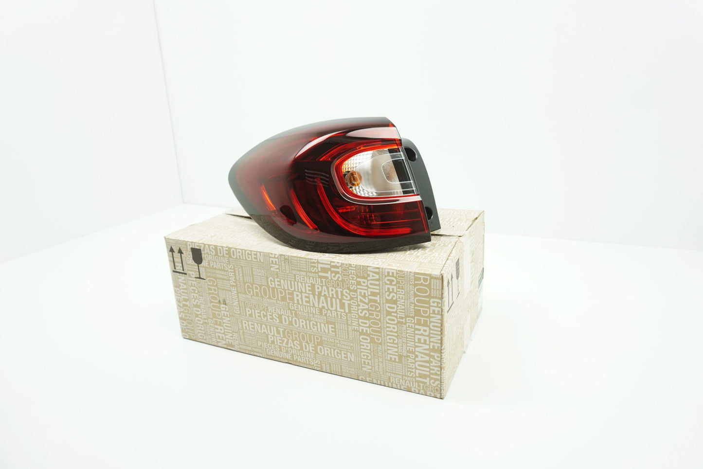 Pièce d'origine Feu arrière gauche pour Renault Captur phase 2 265557849R
