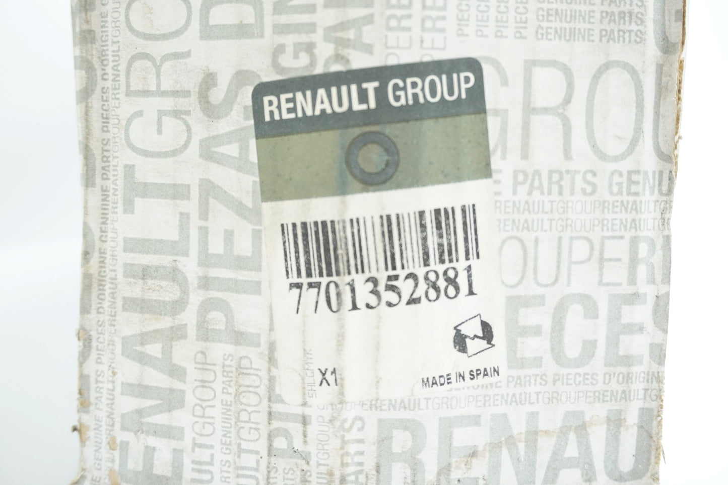 Pièce d'origine Cardan avant gauche pour Renault Clio II 7701352881