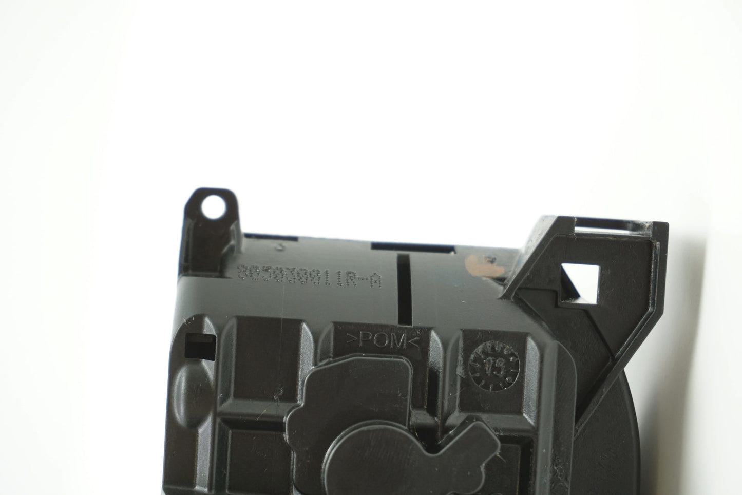 Pièce d'origine Serrure de porte avant gauche pour Renault Laguna 805030011R