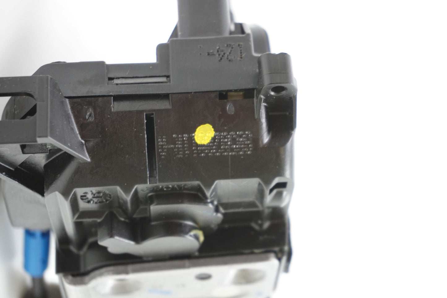 Pièce d'origine Serrure de porte avant droite pour Renault Laguna 805020011R