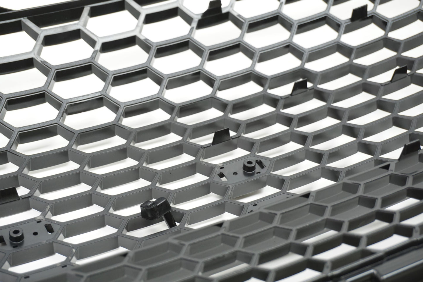 Pièce d'origine Calandre pour Audi TT RS 8S Quattro 8S0853653A