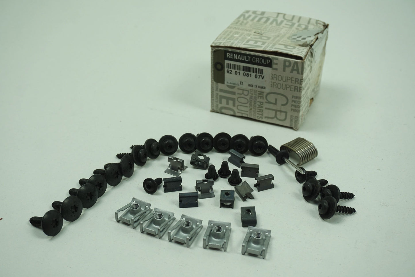 Pièce d'origine Kit de montage pare-chocs pour Dacia Duster 620108107V