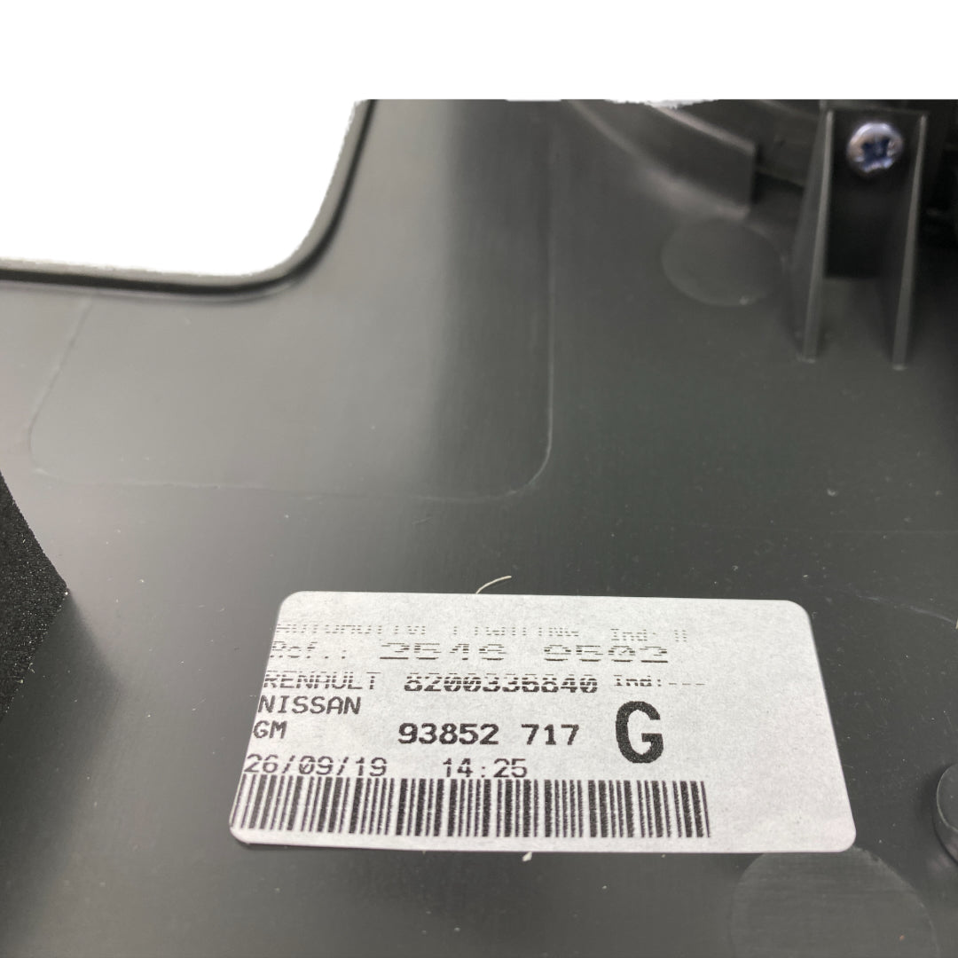 Pièce d'origine Feu arrière gauche pour Renault Trafic II 8200336840