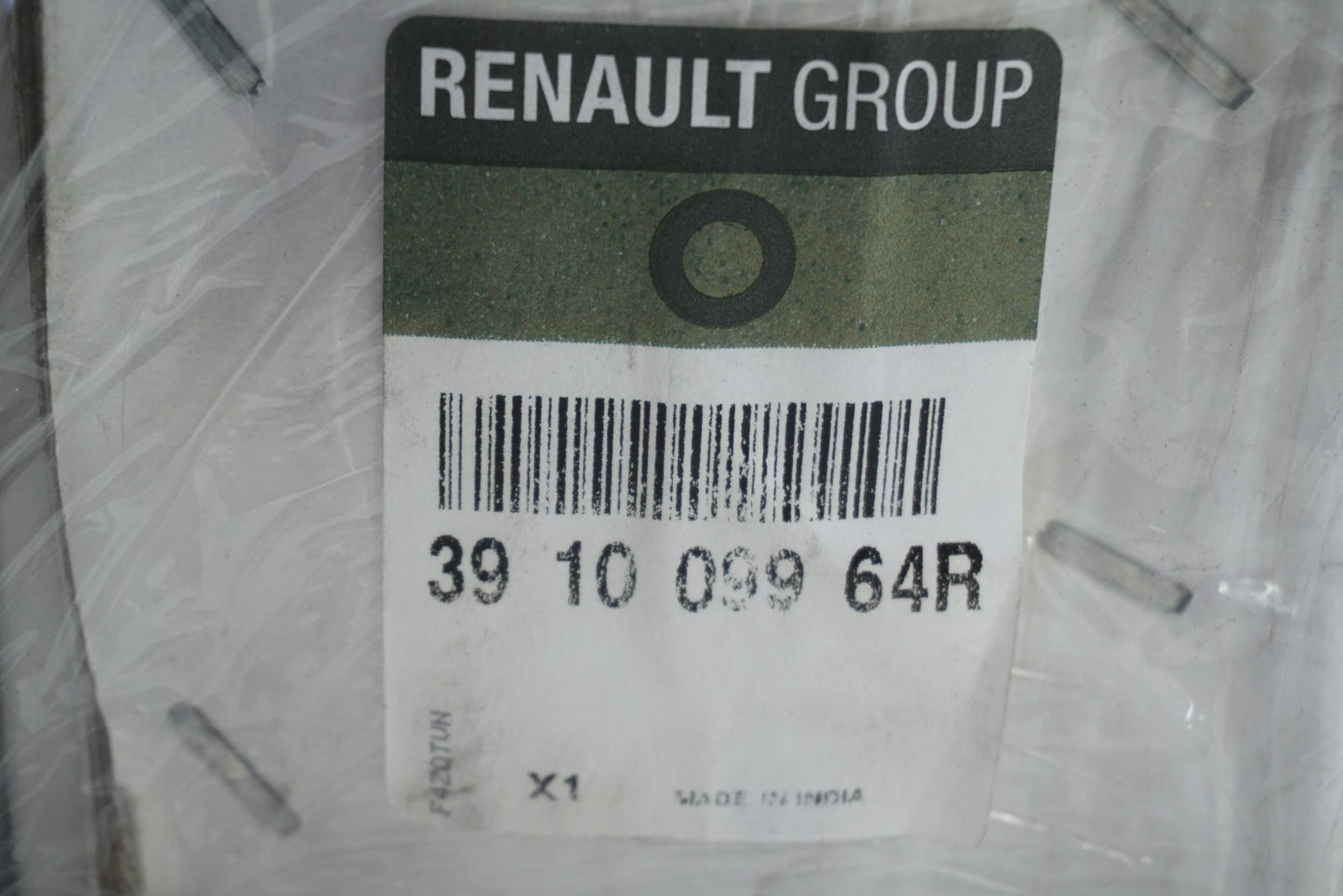 Pièce d'origine Cardan droit long pour Dacia Duster I 391009964R