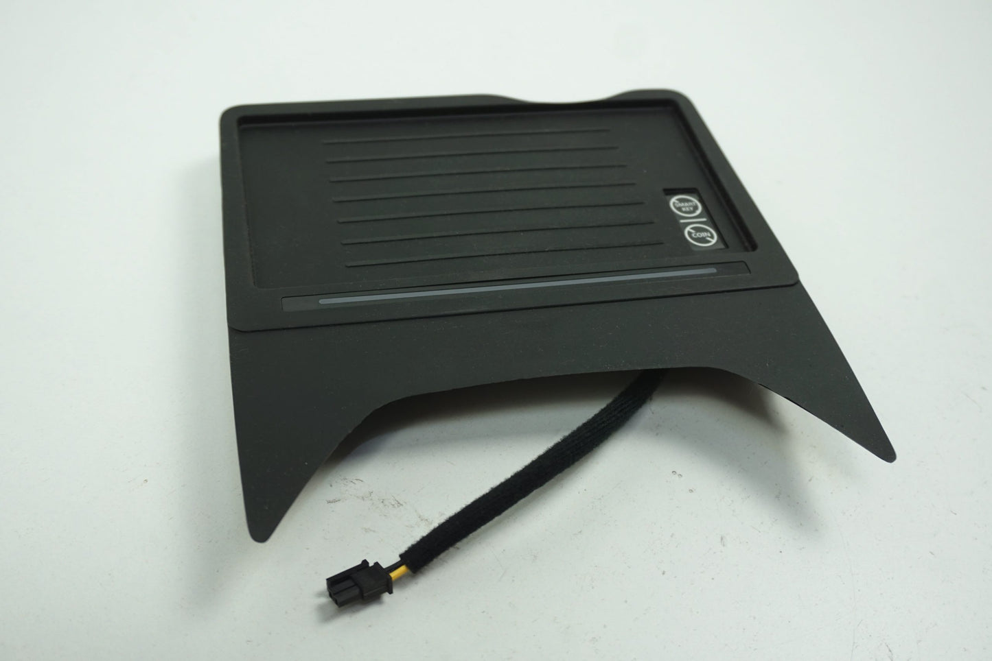 Pièce d'origine Chargeur à induction pour téléphone pour Renault Koleos 8201709057