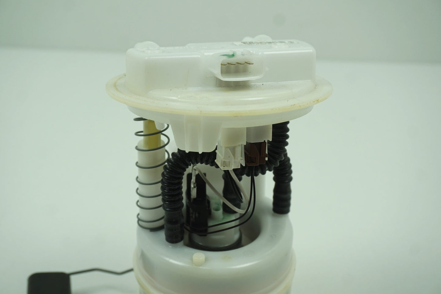 Pièce d'origine Pompe à carburant pour Renault Captur 17014377R