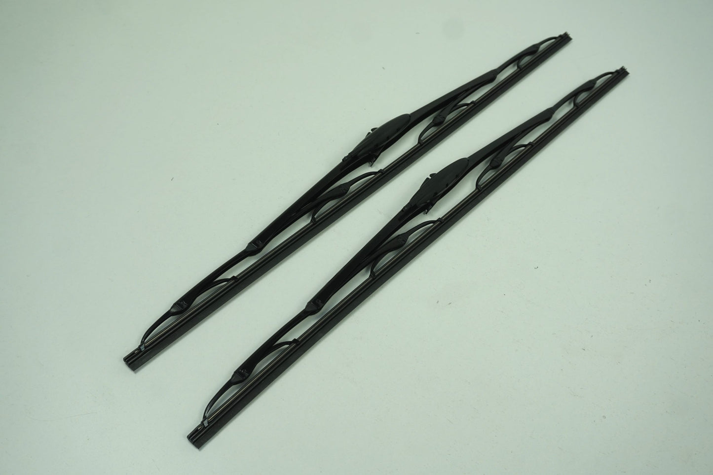 Pièce d'origine Balais d'essuie-glace avant pour Renault Master Mascott 5001865593