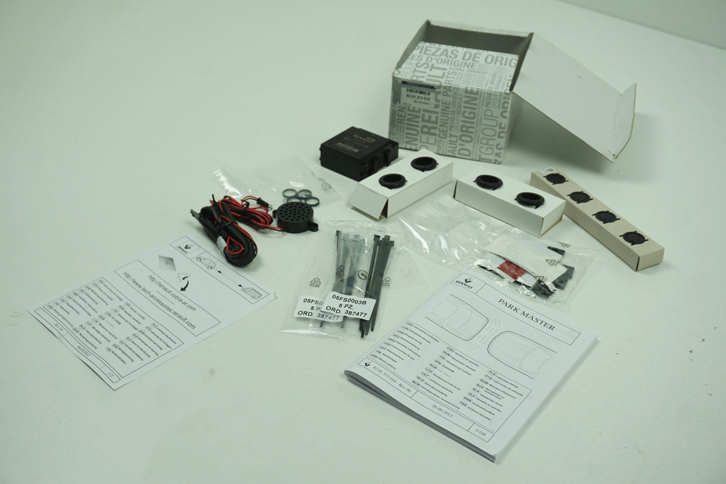Pièce d'origine Kit de capteurs de stationnement pour Renault 8201373014