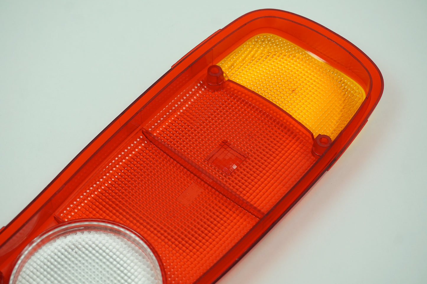 Pièce d'origine Cabochon de feu arrière pour Renault Master Vignal 7844553916