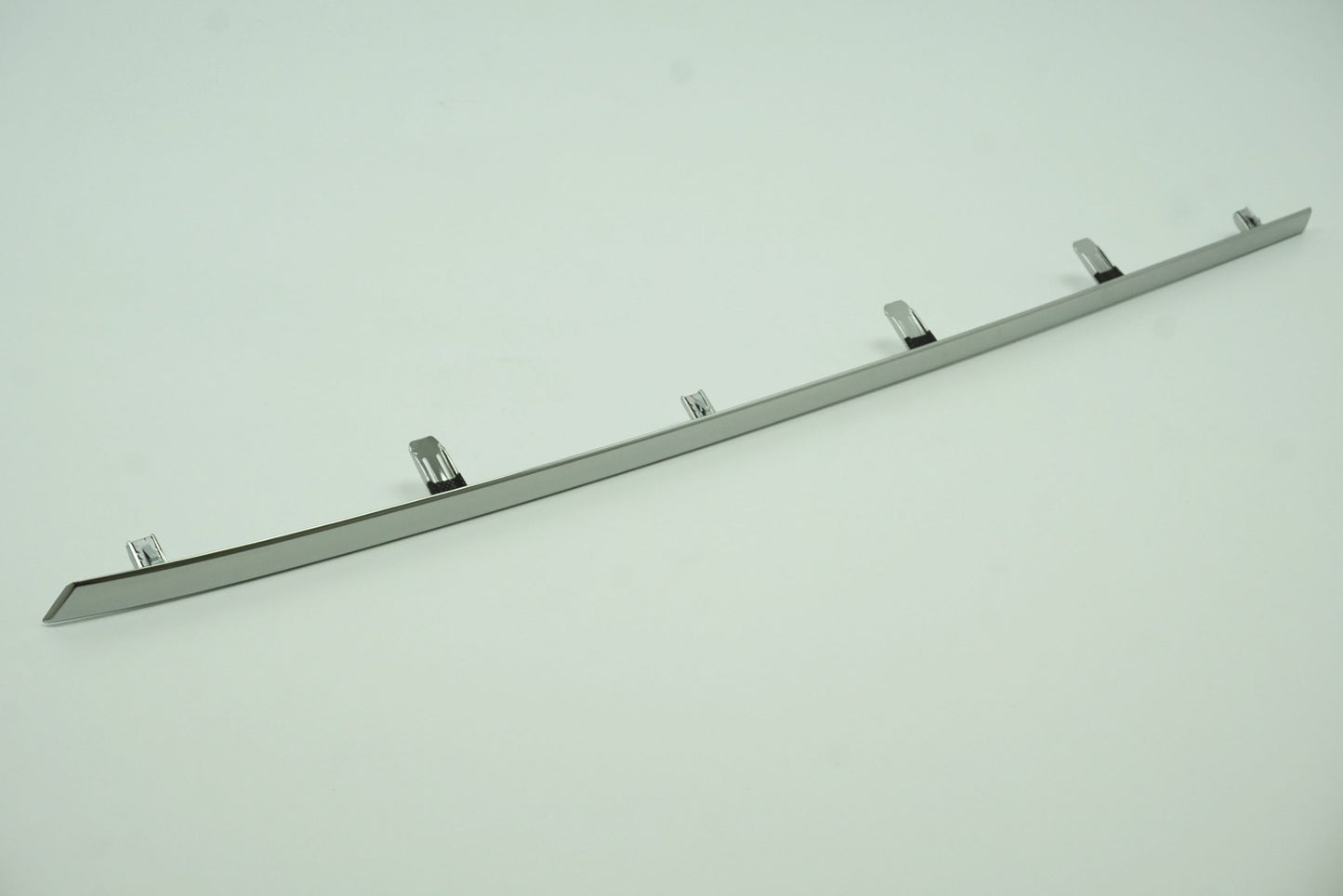 Pièce d'origine Baguette d'aile chromée gauche pour Renault Koleos II 638755596R