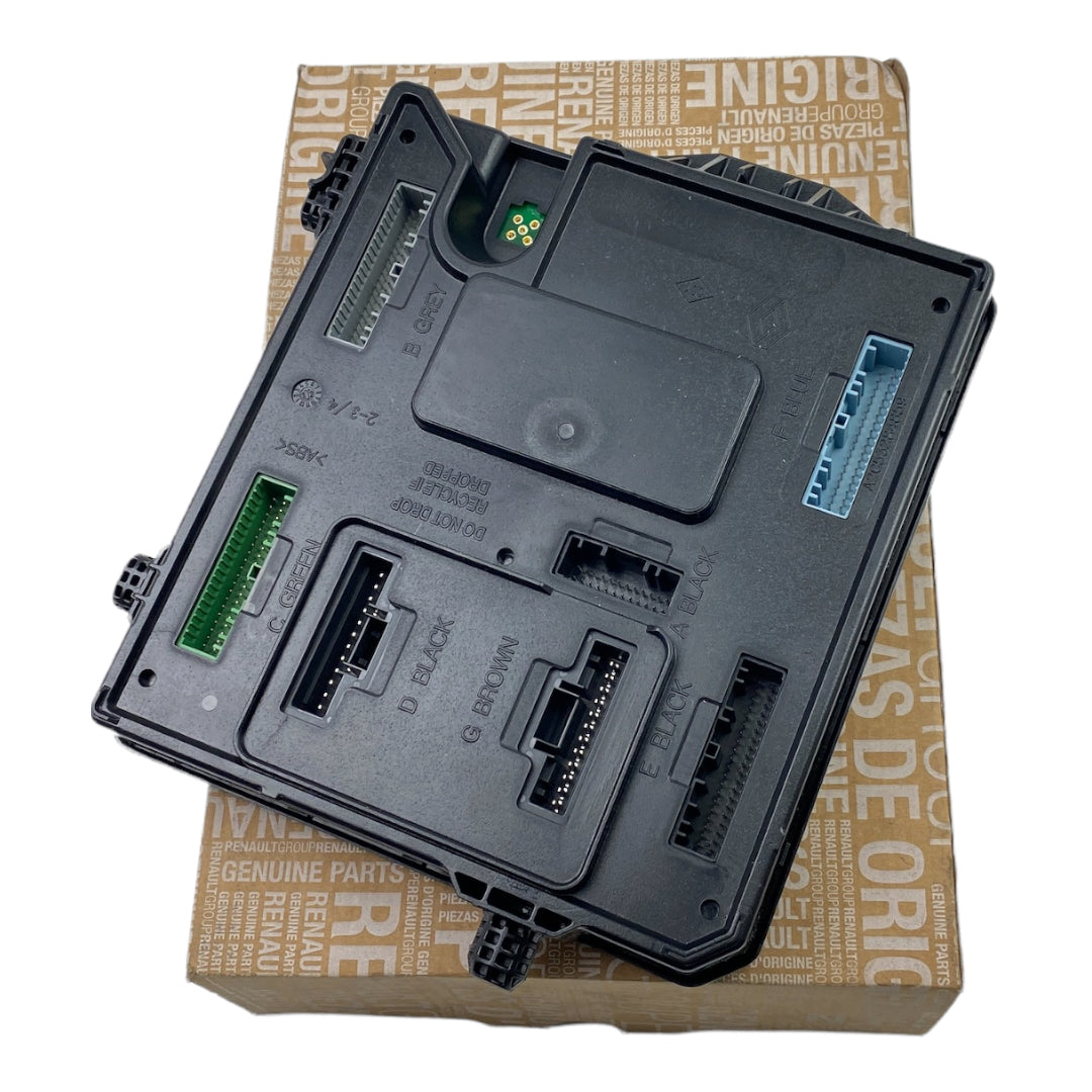 Calculateur module bcm Mégane III scenic III