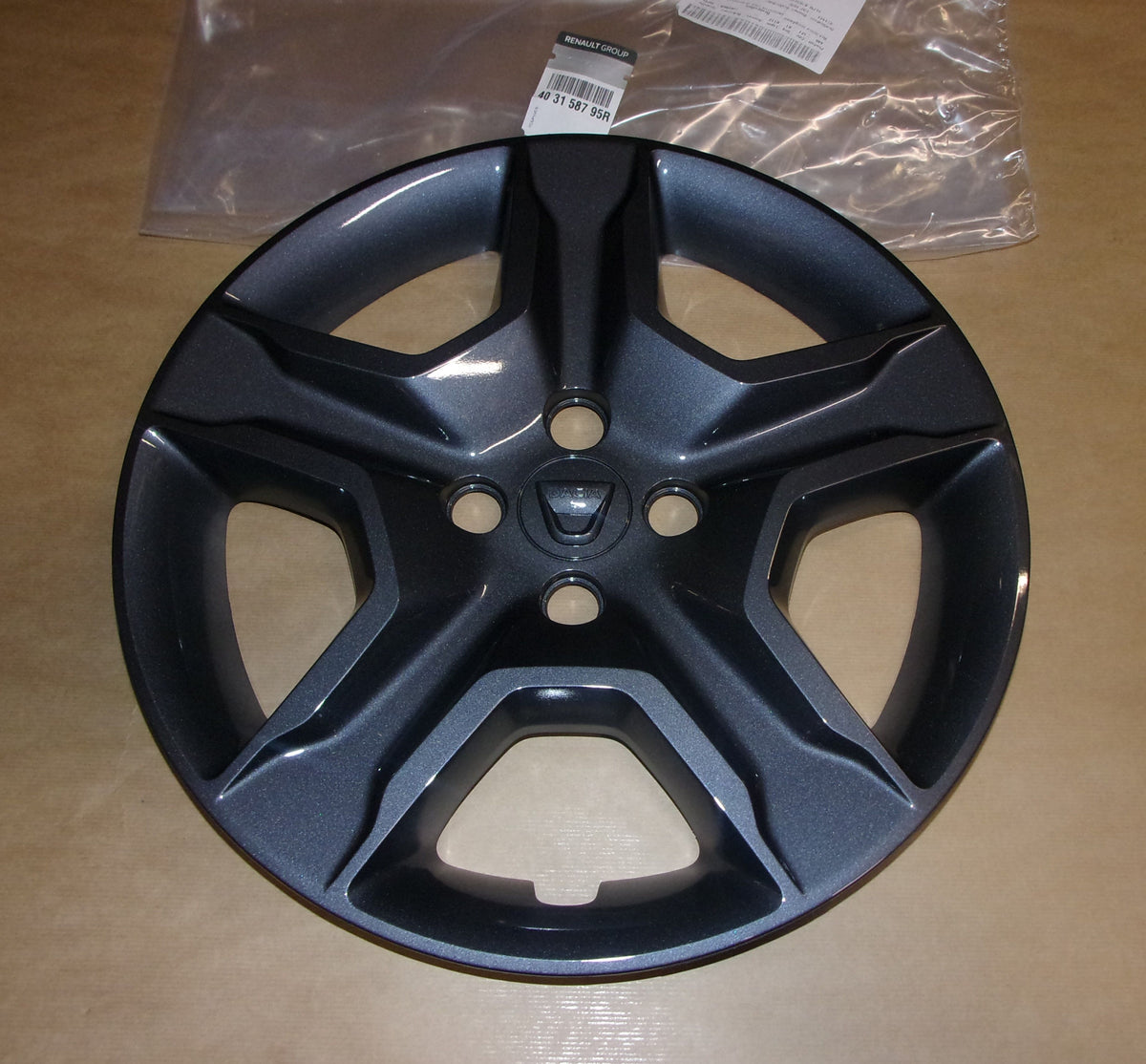 403158795R_1.JPG