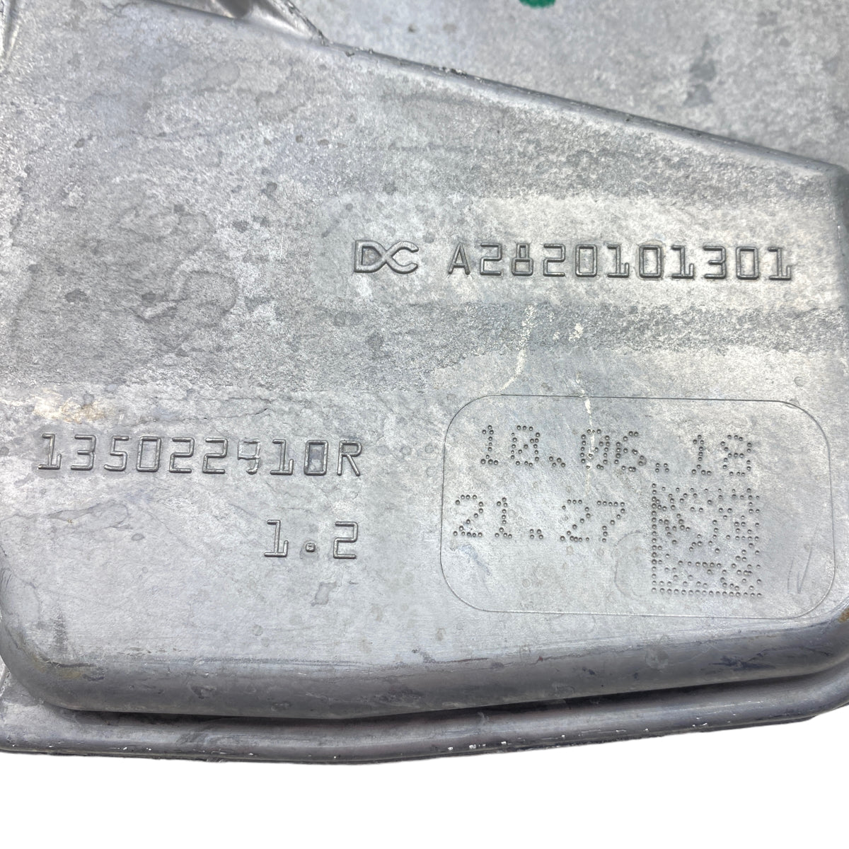 Pièce d'origine Carter de distribution pour Renault Dacia Nissan 1.3 DIG-T 1.3 TCE 135022910R