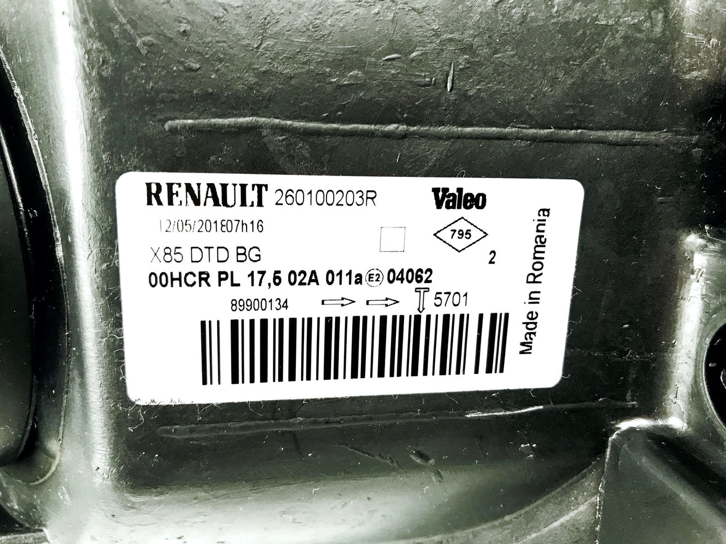 Pièce d'origine Phare avant pour Renault Clio III 260100203R.