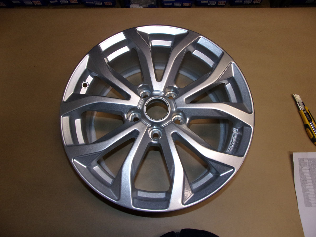 7711788783_1.JPG