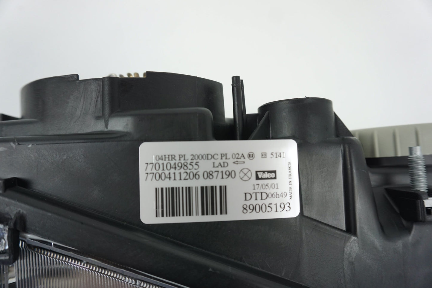Pièce d'origine Phare xénon avant droit pour Renault Safrane II 7700411206
