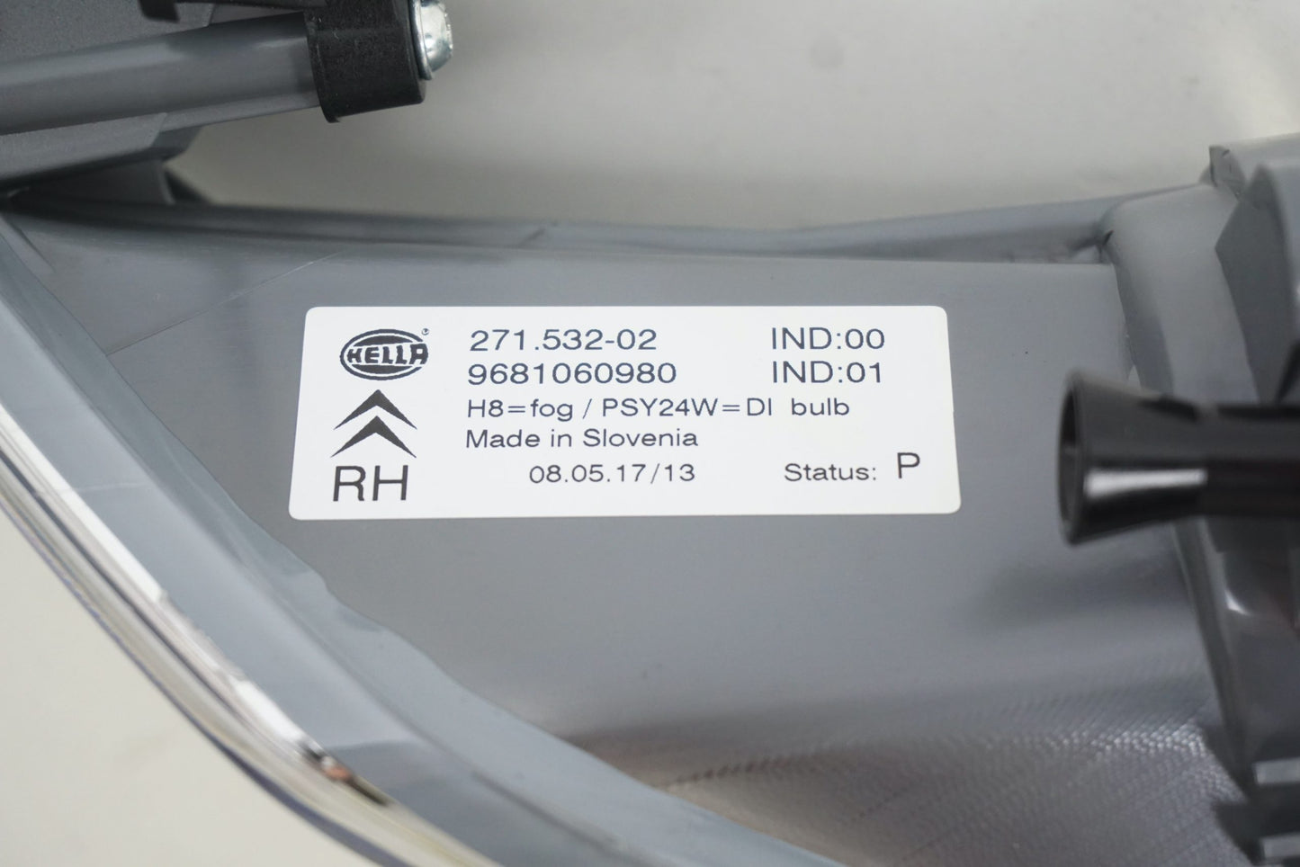 Pièce d'origine Feu antibrouillard droit pour Citroen C5 9681060980