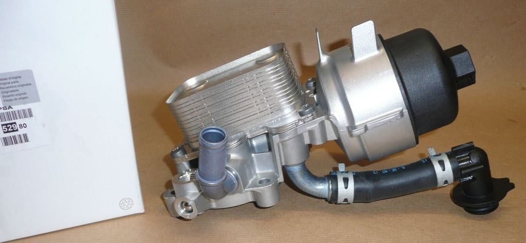 Boîtier de filtre à huile d’origine PSA — Citroën / Peugeot 2.0HDI 16V kit — 9810152980 — photographie de la pièce