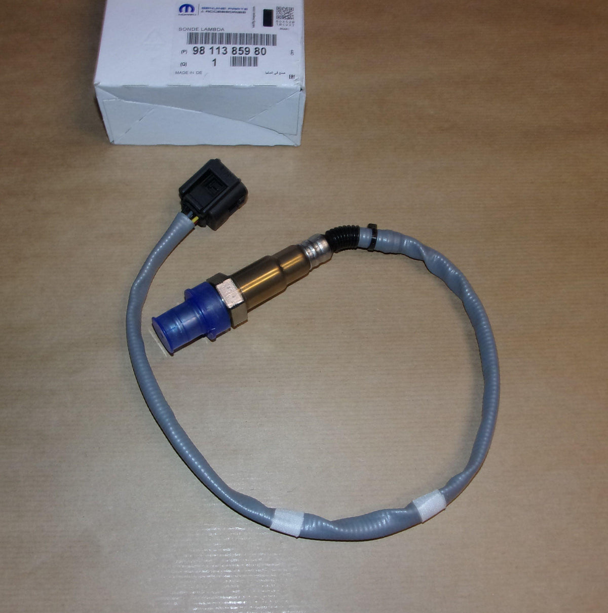 Sonde lambda d’origine PSA — Citroën / Peugeot 1.6 EP6FDT supérieur 5P — 9811385980 — photographie de la pièce