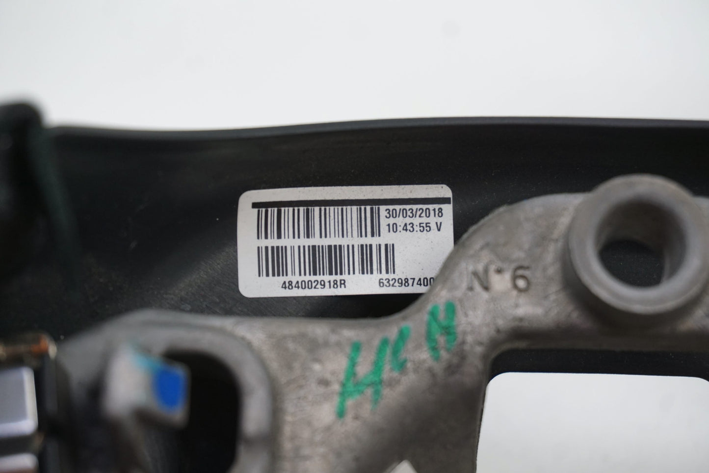 Pièce d'origine Volant cuir pour Renault Captur I 484002918R