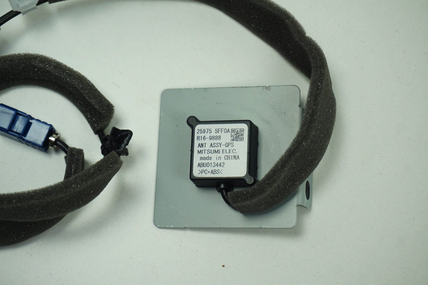 Pièce d'origine Antenne GPS pour Renault Nissan 259755FF0A