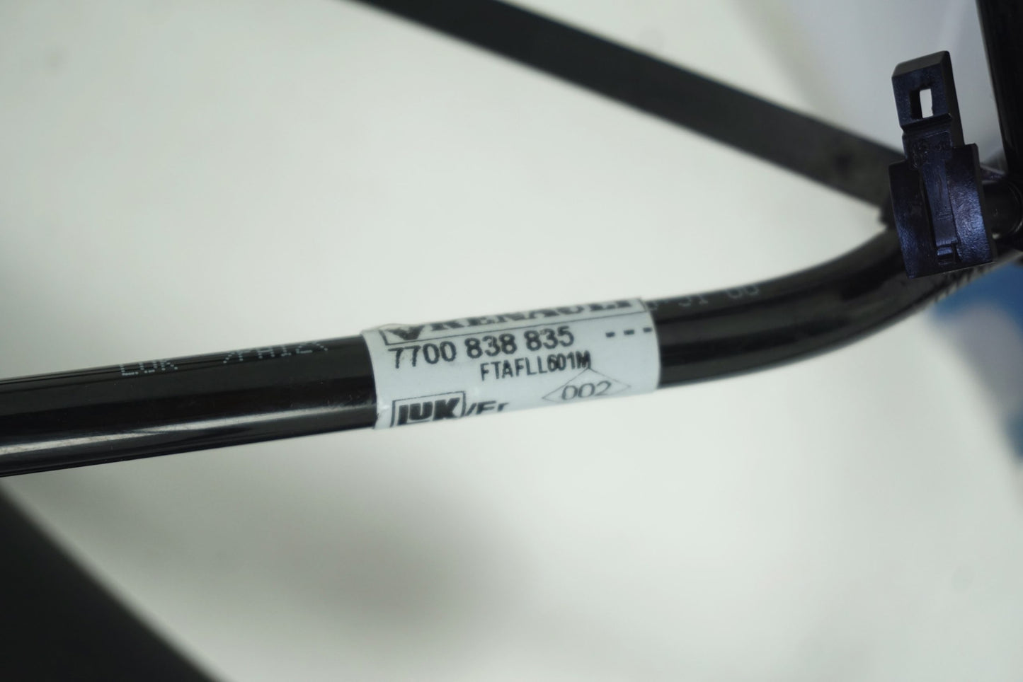 Pièce d'origine Kit d'embrayage avec butée Luk pour Renault 7701468252