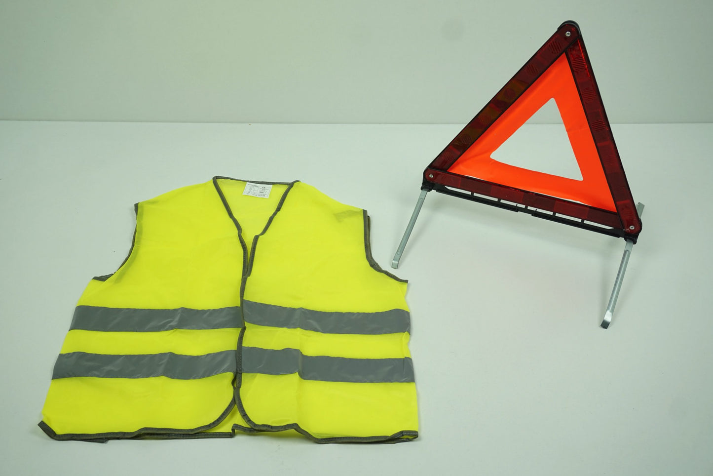 Pièce d'origine Kit gilet de sécurité et triangle de signalisation pour véhicule _SZ21285_H