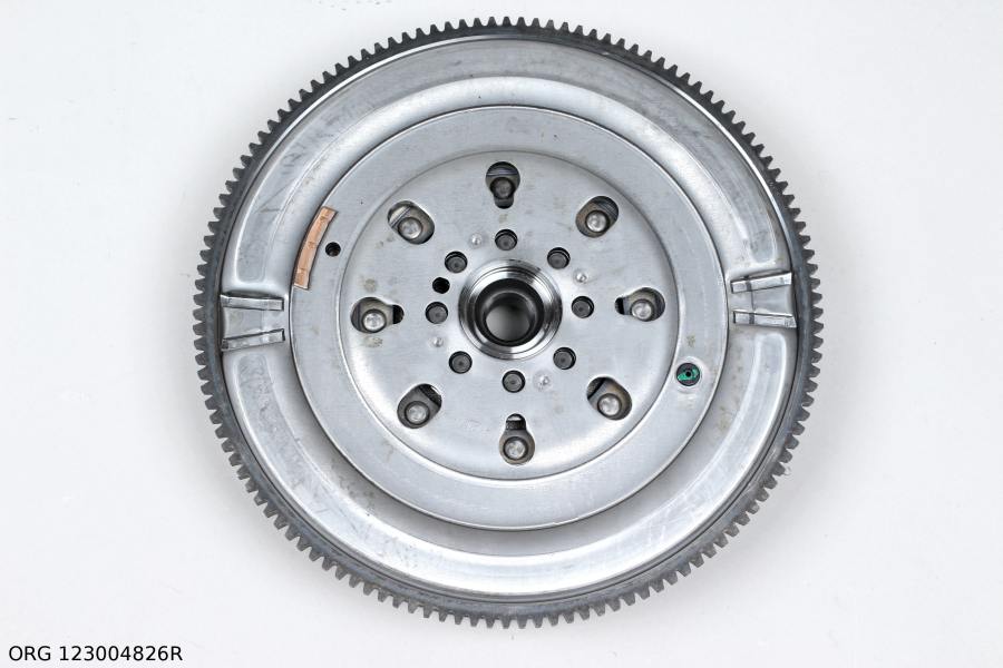 *Pièce d’origine volant moteur bi-masse pour Renault 2.3DCI, 123004826R.