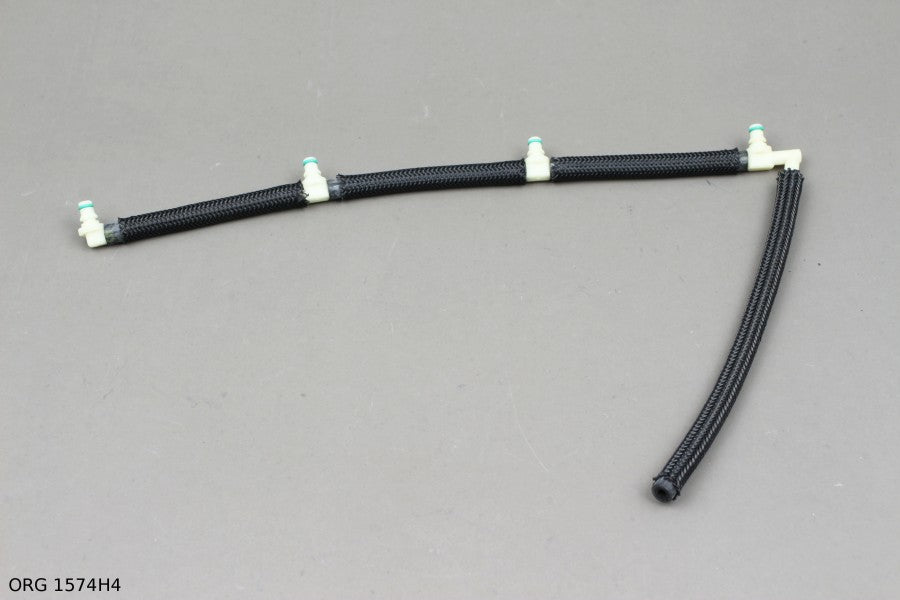 * Pièce d’origine durite de retour de carburant pour Citroën / Peugeot 2.0HDi 8V Simens, ORG 1574H4, 1574.H4.