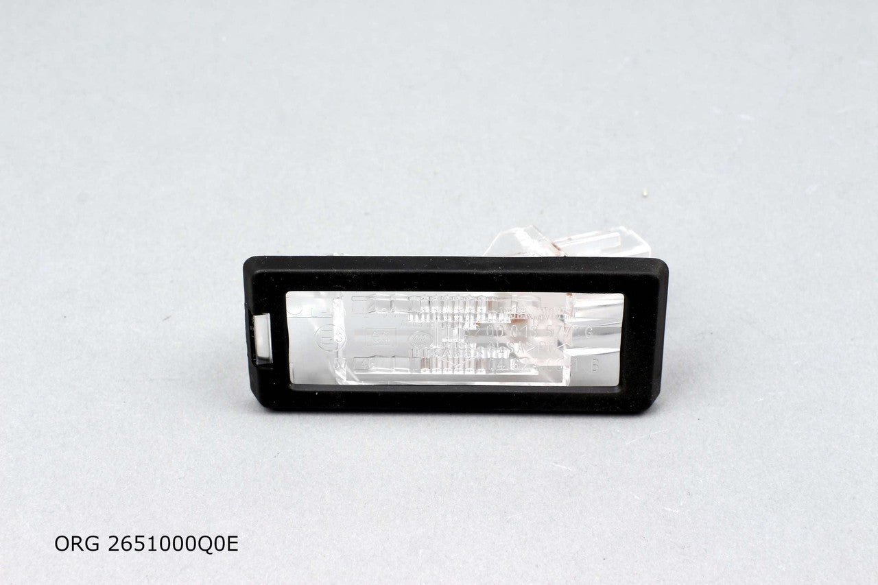 * Pièce d’origine éclairage de plaque d'immatriculation pour Renault Scénic II / Scénic depuis 2003, 2651000Q0E.