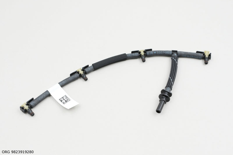 Conduite de carburant d’origine PSA Citroën/Peugeot 1.6HDI 8V 18- – OEM 9823919280 – vue 4