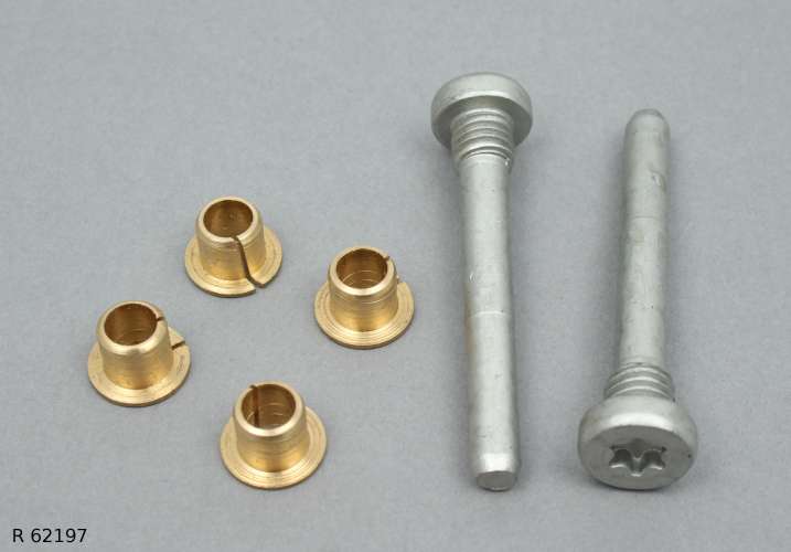 Kit d’axes de charnière de porte — Renault 19/Clio, 2 axes et 4 bagues — R 62197 — vue 1