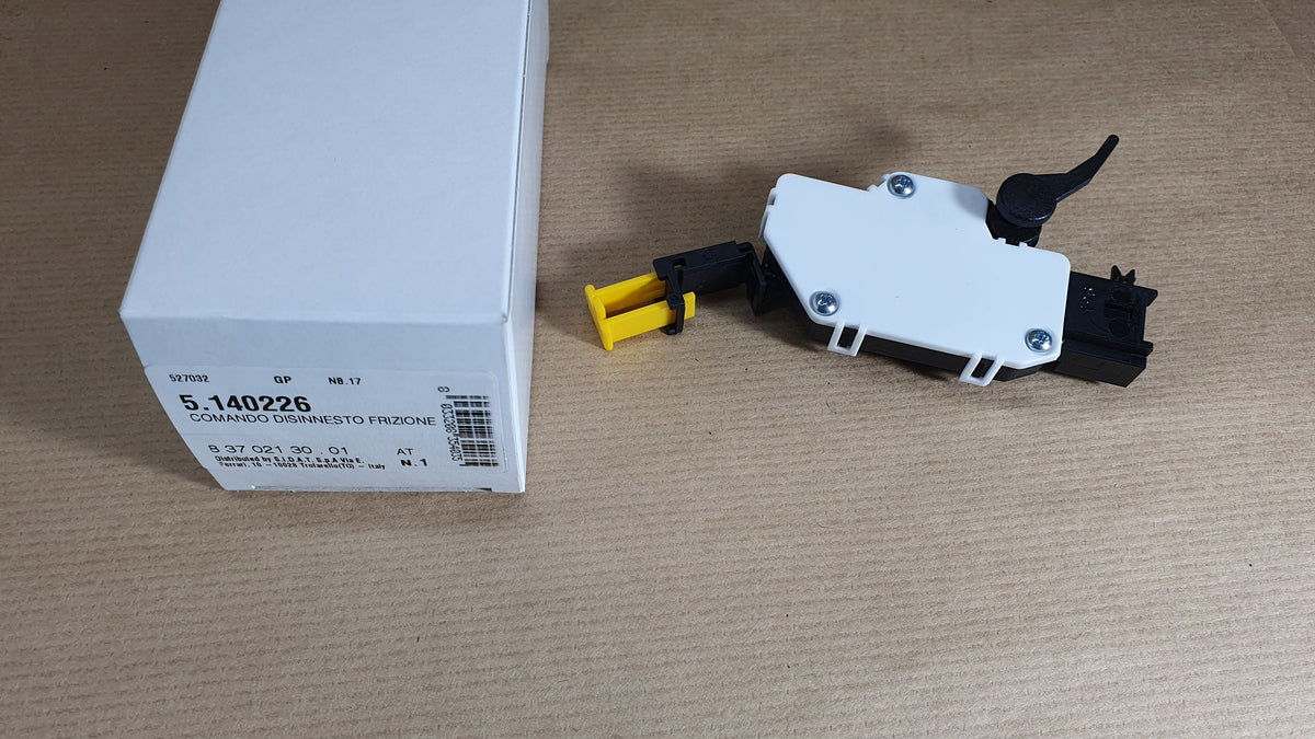 Contacteur de pédale d’embrayage pour Renault Mégane II — SID 5.140226 — vue 1