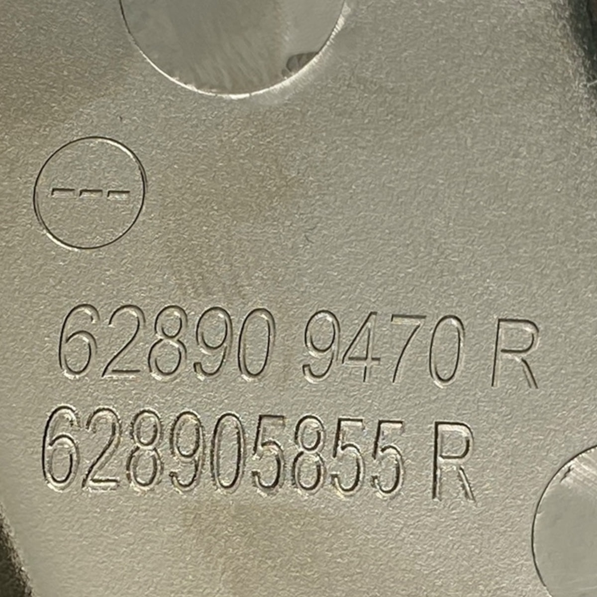Pièce d'origine Emblème Logo avant pour Renault 628905855R