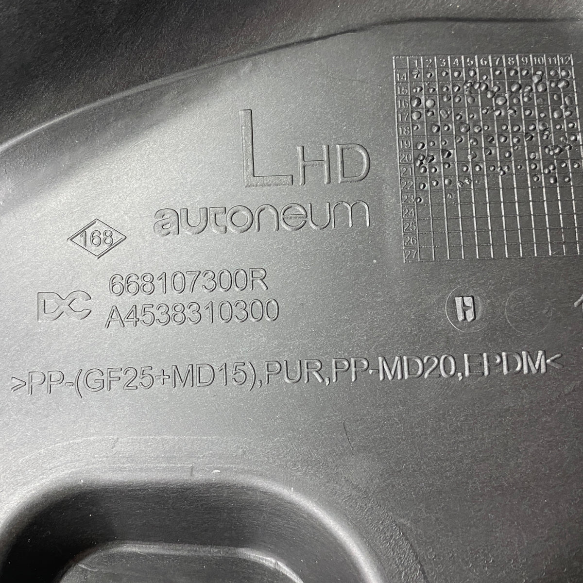 Pièce d'origine Baie de pare-brise inférieure pour Renault Twingo III Smart 668107300R