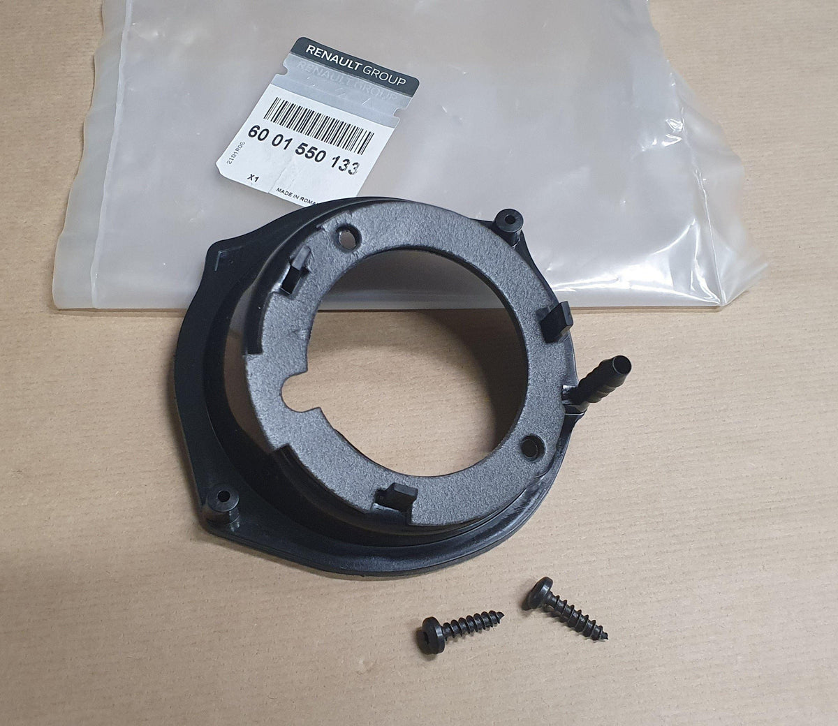 TUBULURE REMPLISSAGE DE CARBURANT DACIA DUST 6001550133.