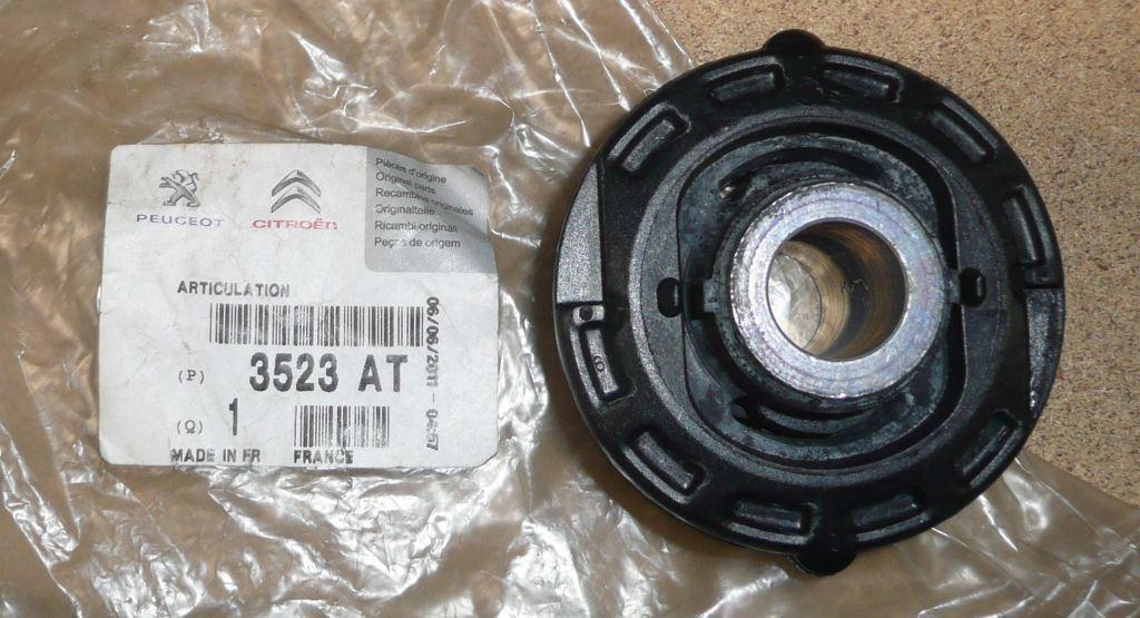 SILENTBLOCK DE TRIANGLE CITROEN C3 II 3523.AT 3523AT.
