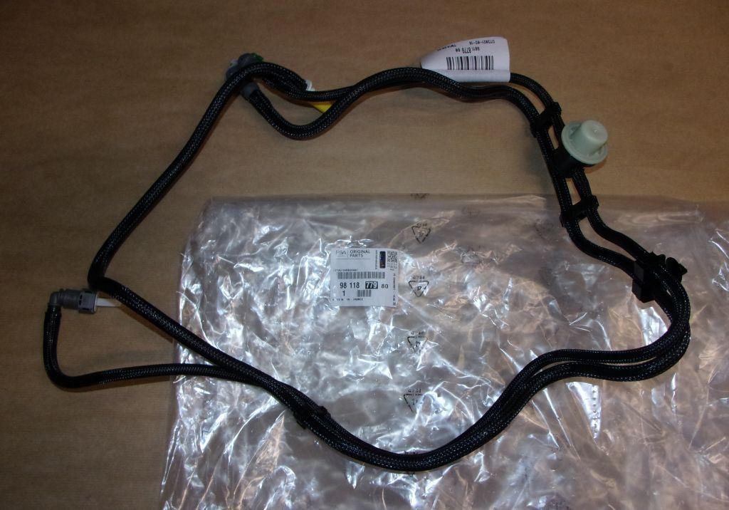TUYAU DE CARBURANT CITROEN C4 PICASSO 1.6HDI 9811877980.