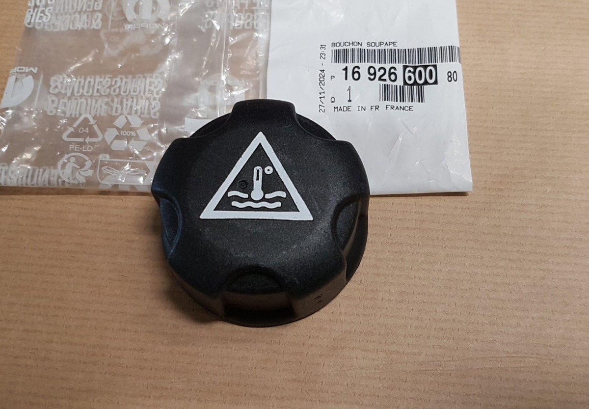 BOUCHON DU RESERVOIR LIQUIDE CITROEN C3,PEUGEOT 208 1692660080.