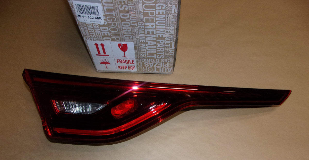 FEU ARRIERE RENAULT TALISMAN GAUCHE HAYON 265552260R.