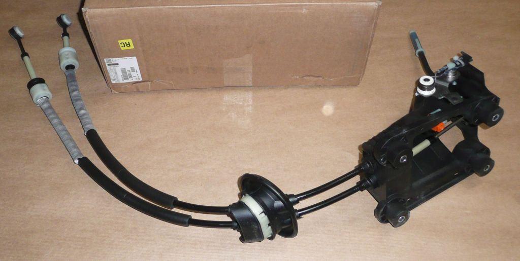 LEVIER DE VITESSE CITROEN C4 2400.JJ 2400JJ.