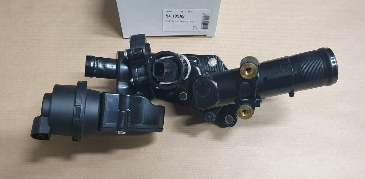 COUVERCLE DE THERMOSTAT RENAULT MEGANE III 1.5 110608431R.