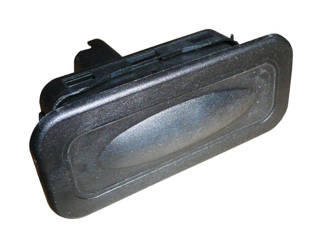 BOUTON DE COFFRE RENAULT MEGANE II,SCENIC II 8200076256.