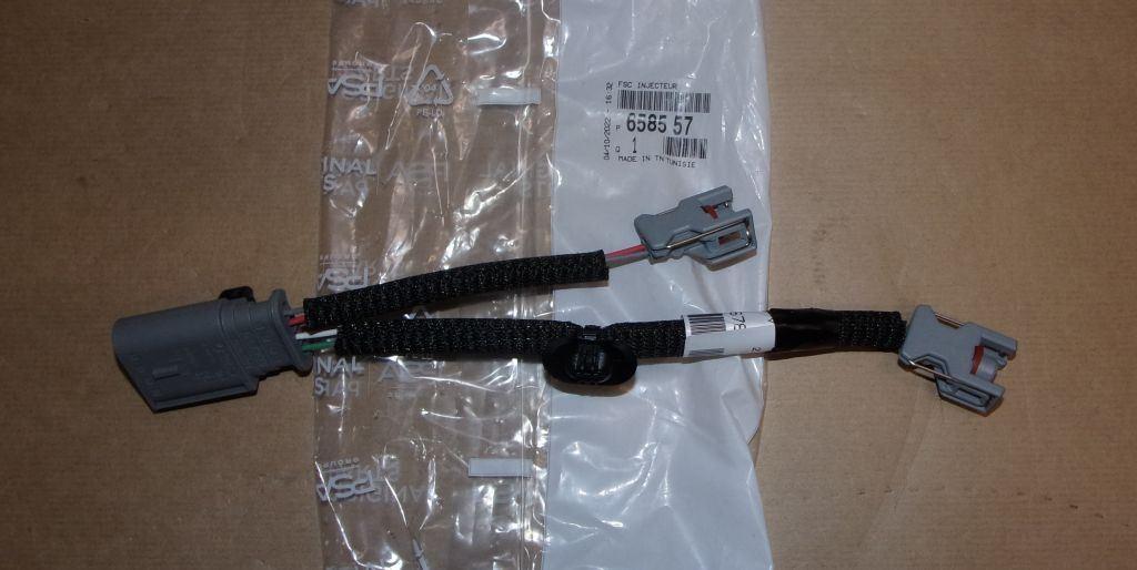 PRISE AVEC HARNAIS D'INJECTEURS CITROEN C5(X7) 6585.57 658557.