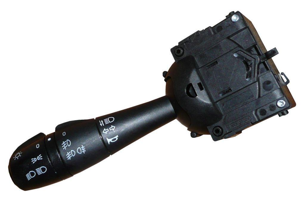 COMODO DES PHARES RENAULT CLIO IV,DACIA DOKKER,LOD 8201167988.