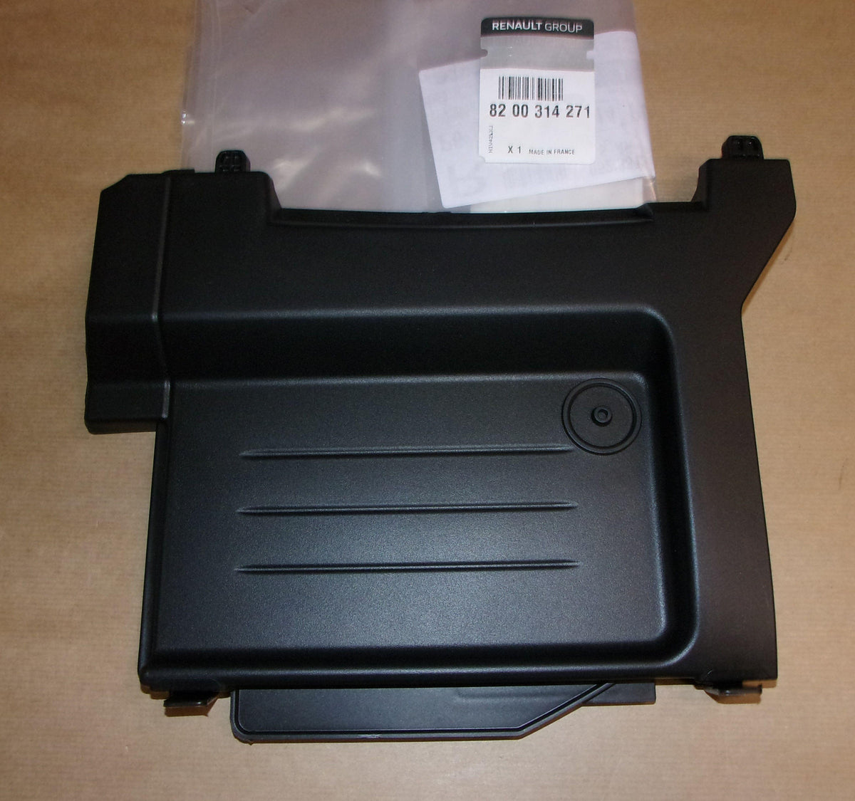 BOITIER DE BATTERIE RENAULT CLIO III 8200314271.